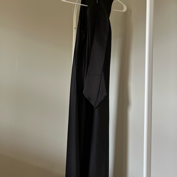 Elegant Black Halter Off-Shoulder Formal Long Evening Dress French-style - Picture 9 of 13